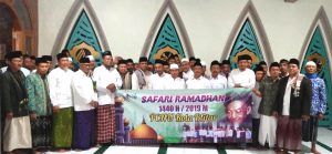 KH. Abdul Basyid Pupuk Toleransi Beragama Lewat Safari Ramadhan di Masjid Baitur Rohman Kota Blitar