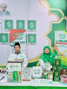 Stand LAZISNU: Menyinari Festifal Santri Keren 2023 di Alun-Alun Kota Blitar